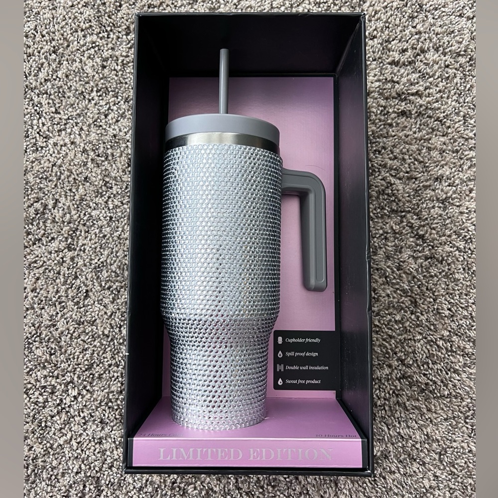 NEW Limited Edition Hydrapeak Bling Tumbler